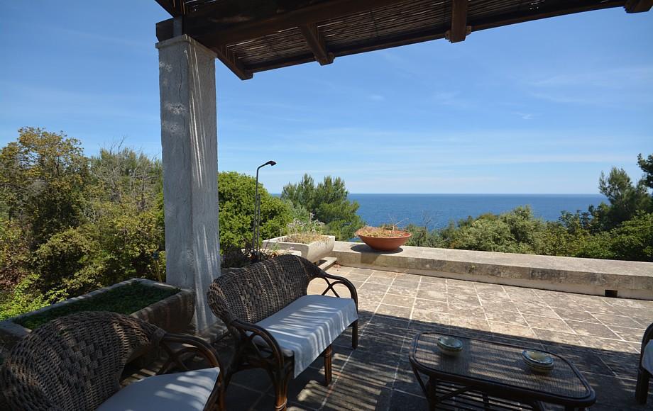 Rez de chaussée - Patio avec vue sur la mer